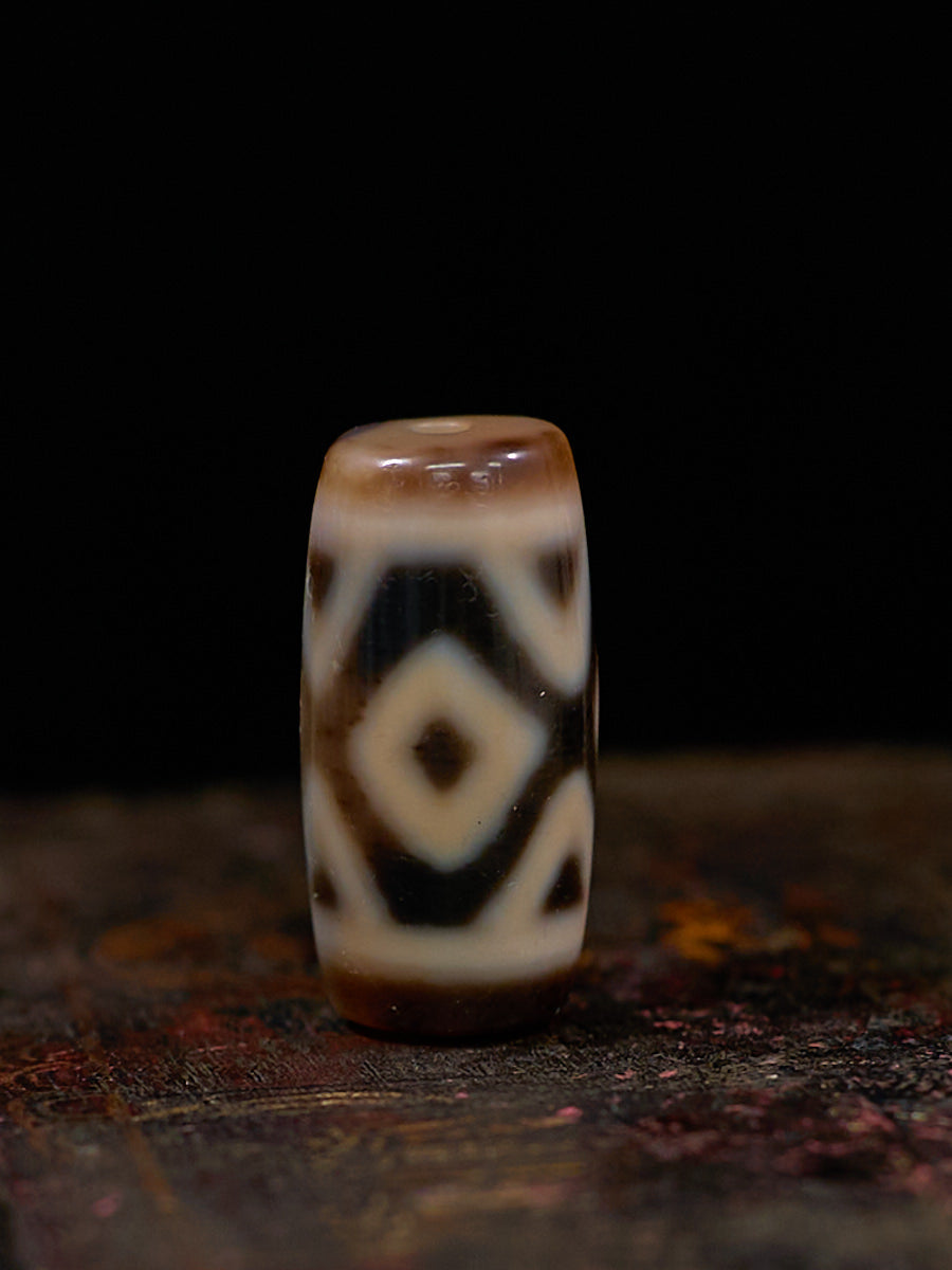 Three-Eyed Trinity Radiance Dzi Necklace