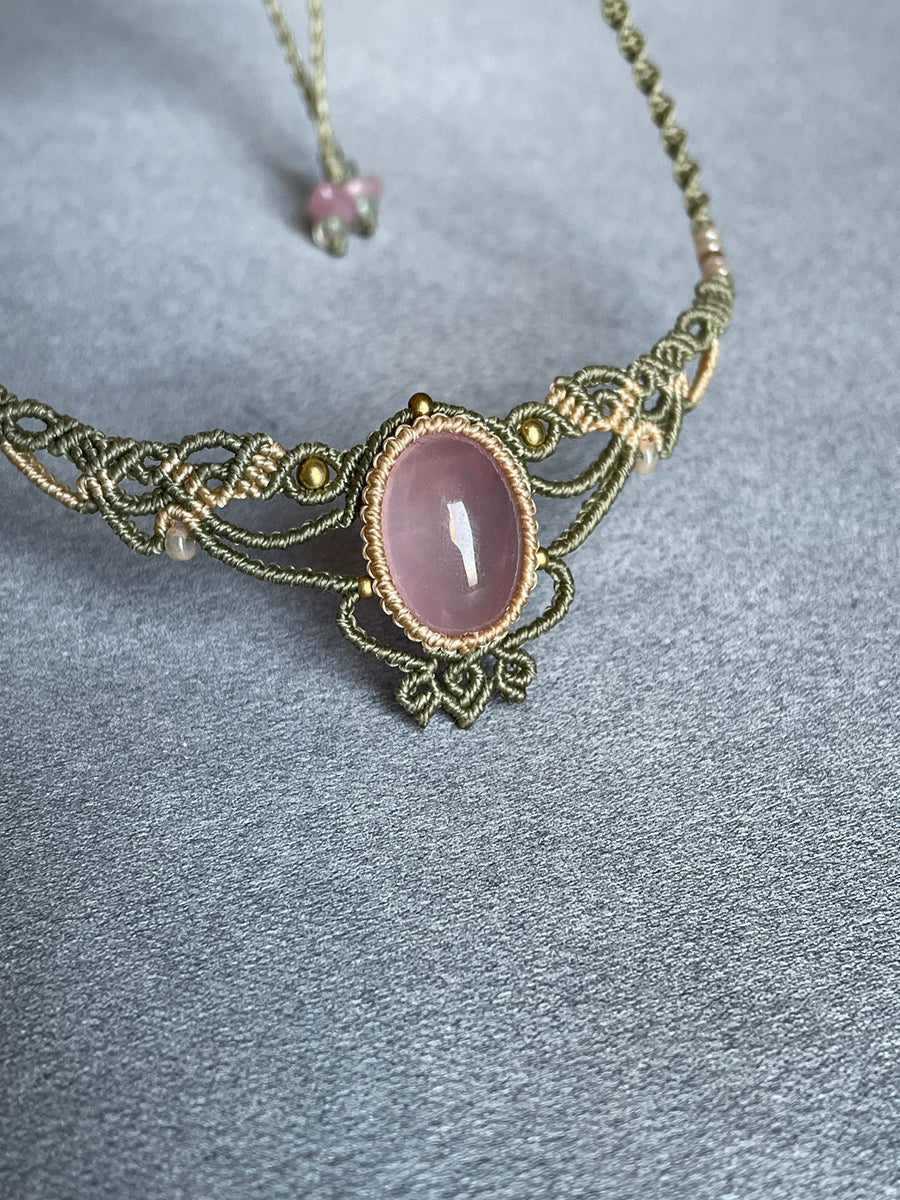 Tender Bloom Rose Quartz Collarbone Necklace