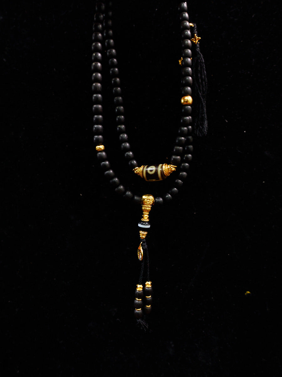Serene Dual Vision Two-Eyed Dzi & Agarwood 18K Gold Necklace