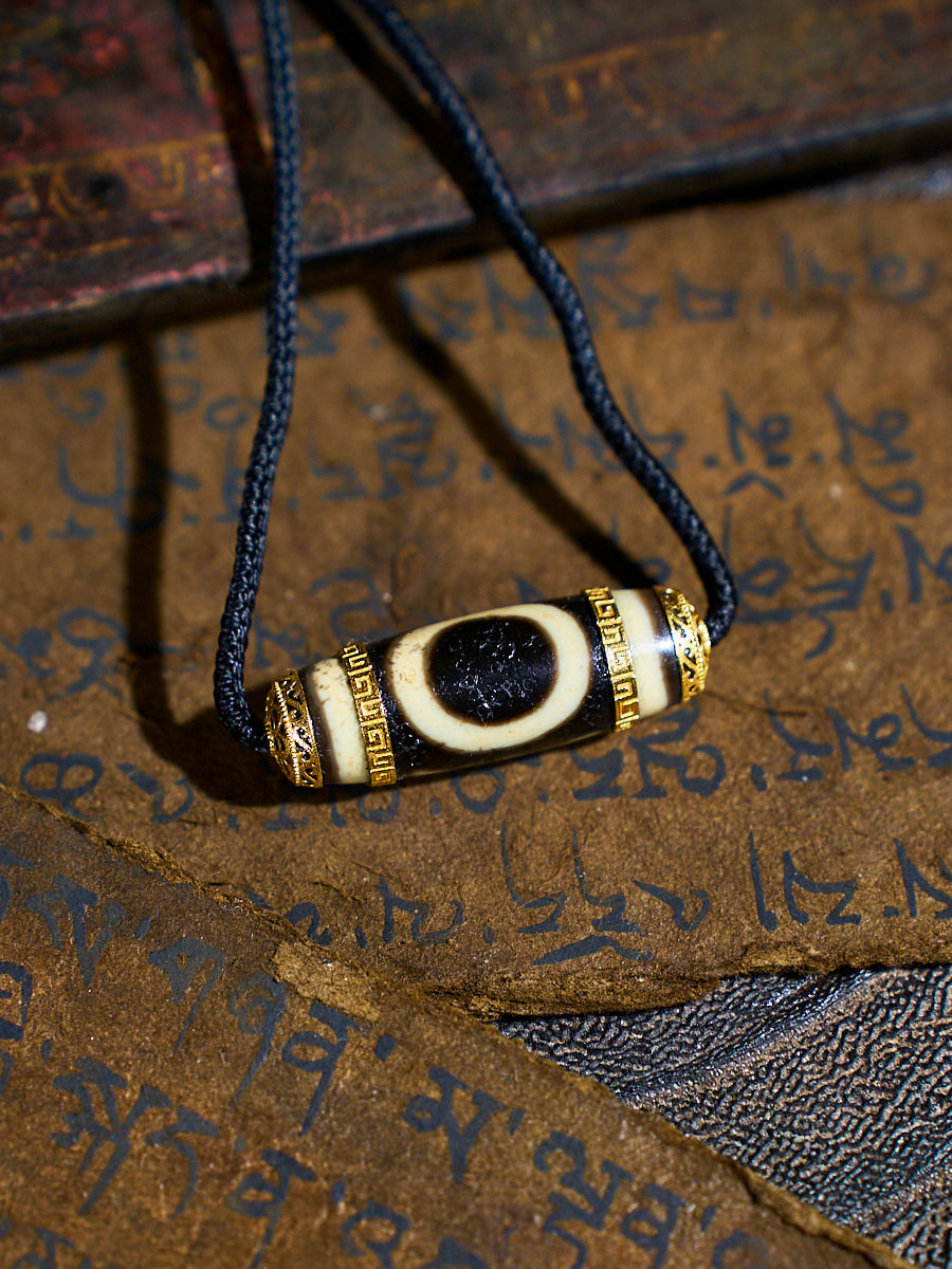 Heavenly Harmony Shangkan Heaven-Earth Agate 18K Gold Dzi Necklace