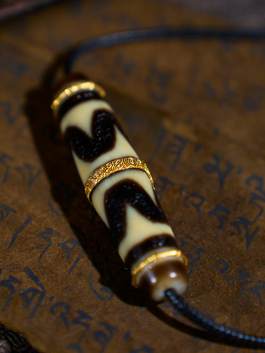 Fearless Strength Double Tiger-Tooth Agate 18K Gold Dzi Necklace