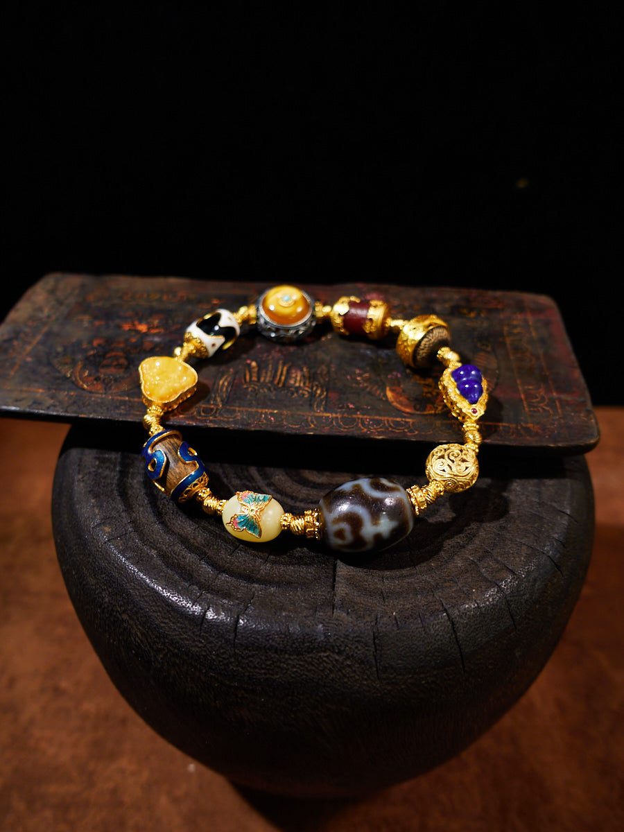 Four Treasure Vases Multicolor Agarwood 18K Gold Bracelet