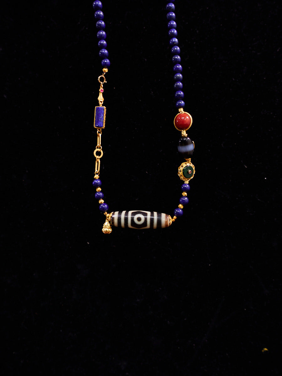 Treasure-Cover Three-Eyed Dzi & Lapis Lazuli 18K Gold Necklace