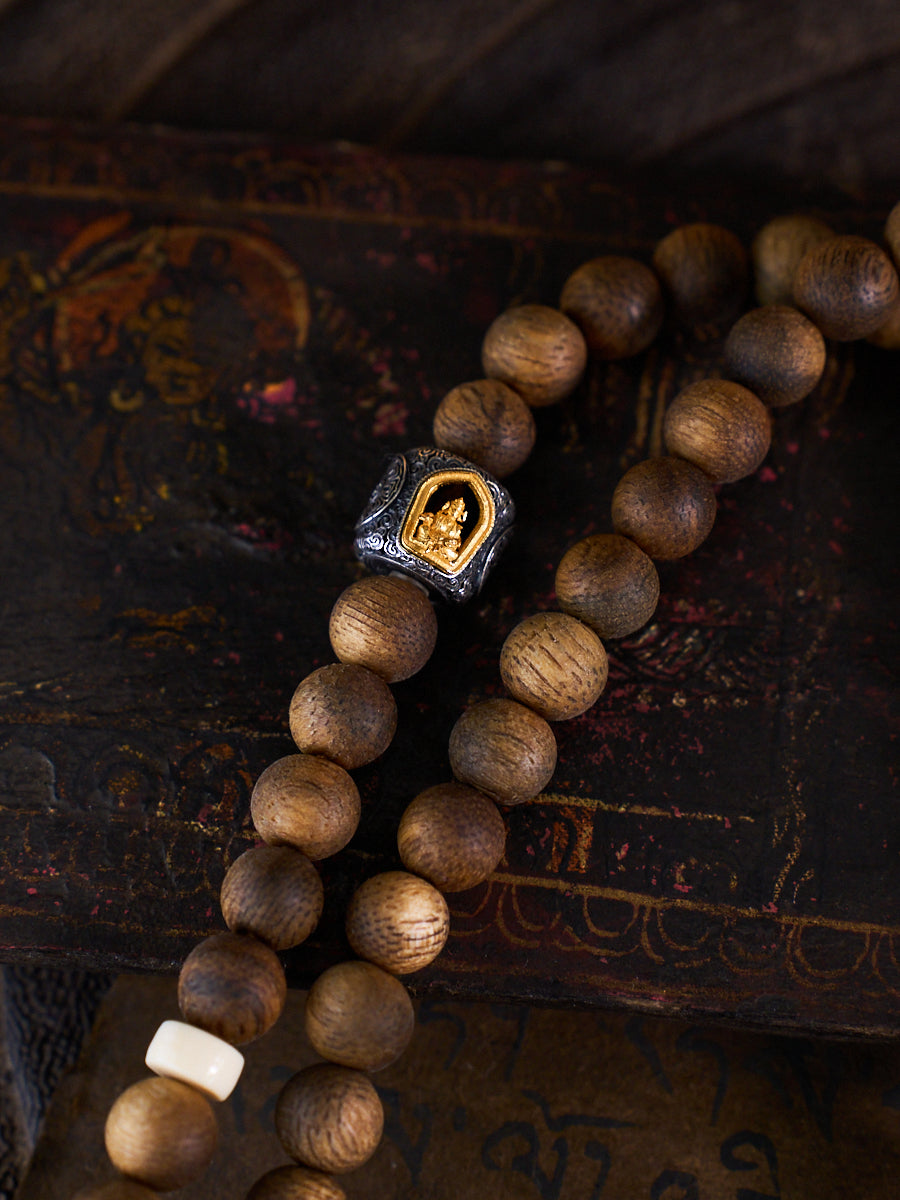 Dual Harmony of Love & Prosperity – Two-Eyed Dzi Bead Agarwood 108 Mala Necklace