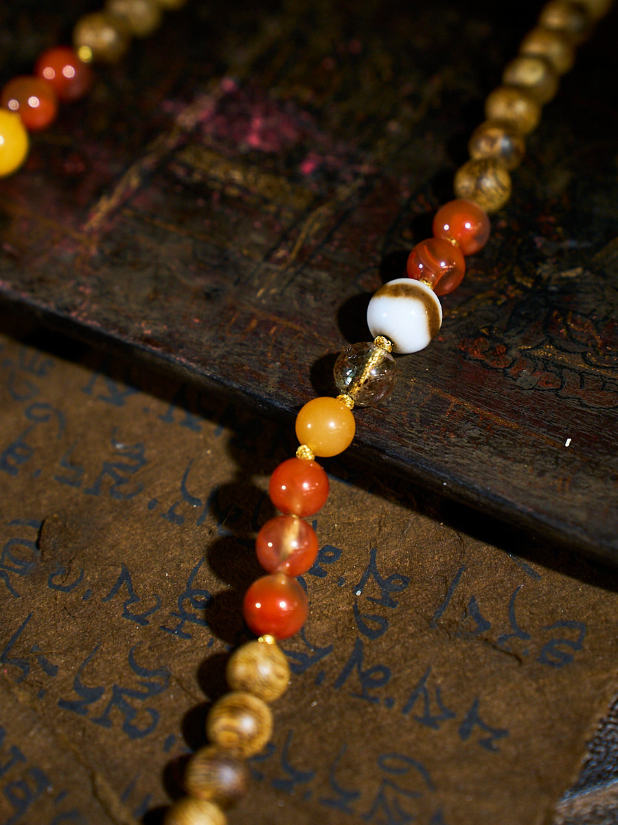 Blessed Wisdom Four-Eyed Agate & Agarwood 18K Gold Necklace