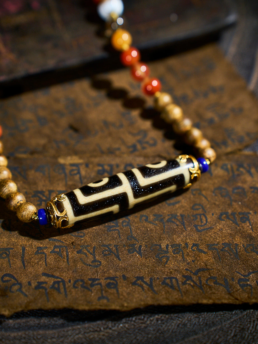 Blessed Wisdom Four-Eyed Agate & Agarwood 18K Gold Necklace