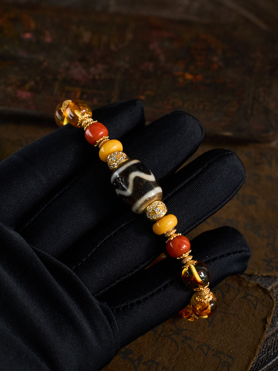 Flowing Fortune · Water-Pattern Dzi & Amber Bracelet