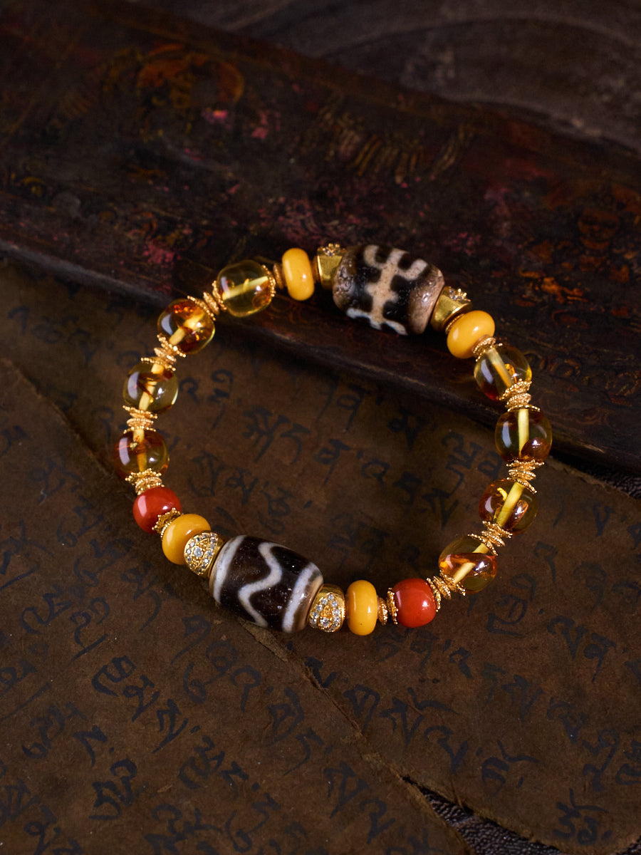 Flowing Fortune · Water-Pattern Dzi & Amber Bracelet