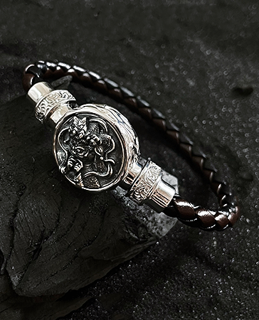 Himalayan female goddess of wealth Zakirum bracelet for prosperity