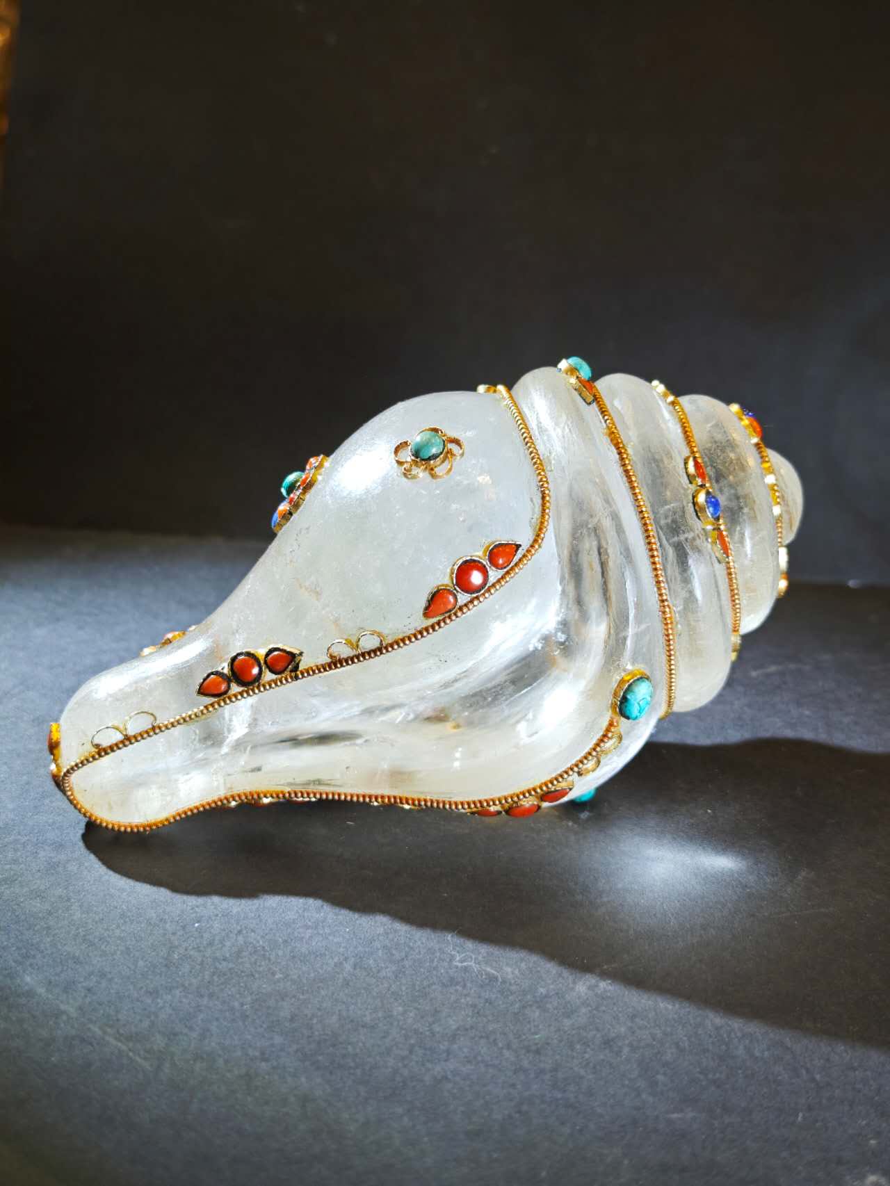 Healing Conch · Clear Quartz Ritual Ornament