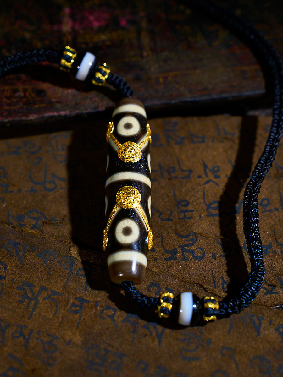 Fortune Path Zigzag Eight-Eyed Agate 18K Gold Dzi Necklace