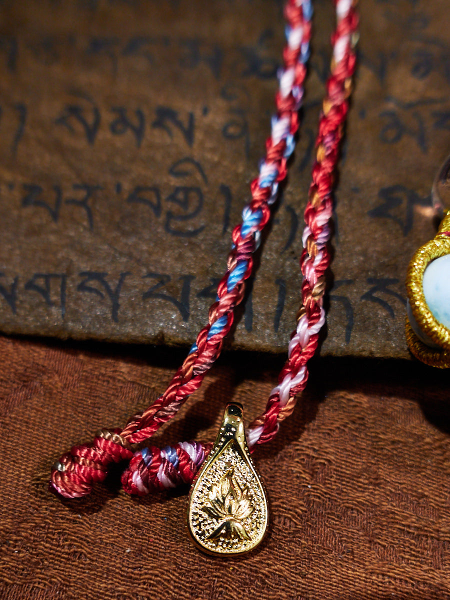 Auspicious Radiance Twelve-Eyed Dzi 18K Gold Necklace