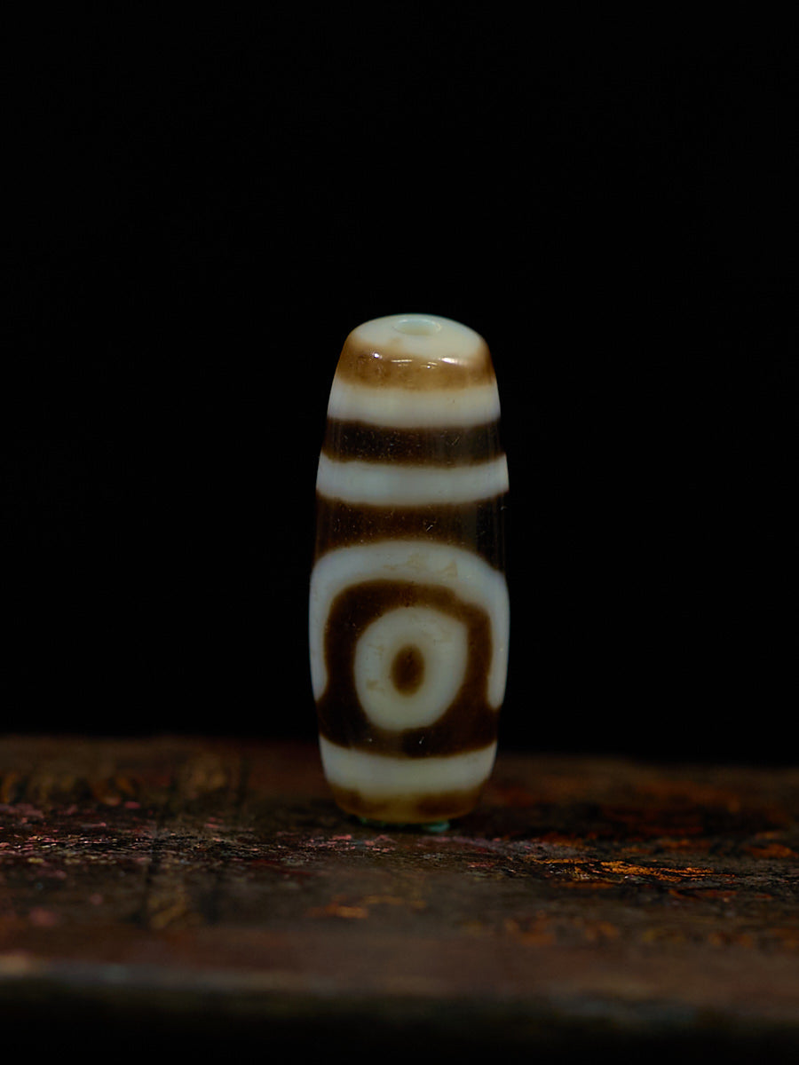 Luminous Focus Single-Eyed Dzi Necklace