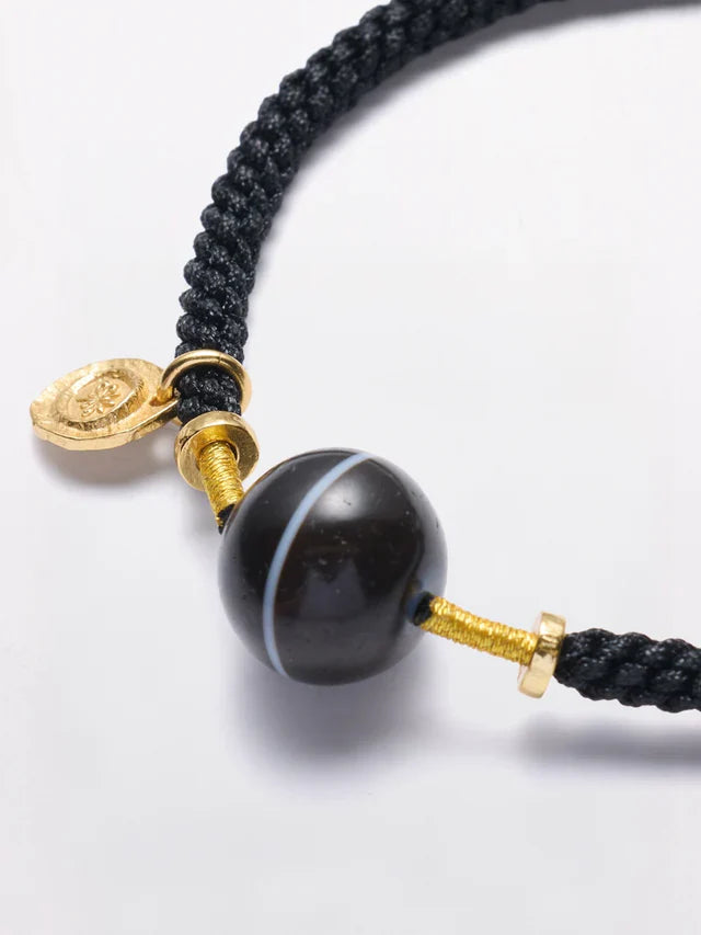 Single Line Dzi Bead Bracelet – Blessings of Protection and Spiritual Energy