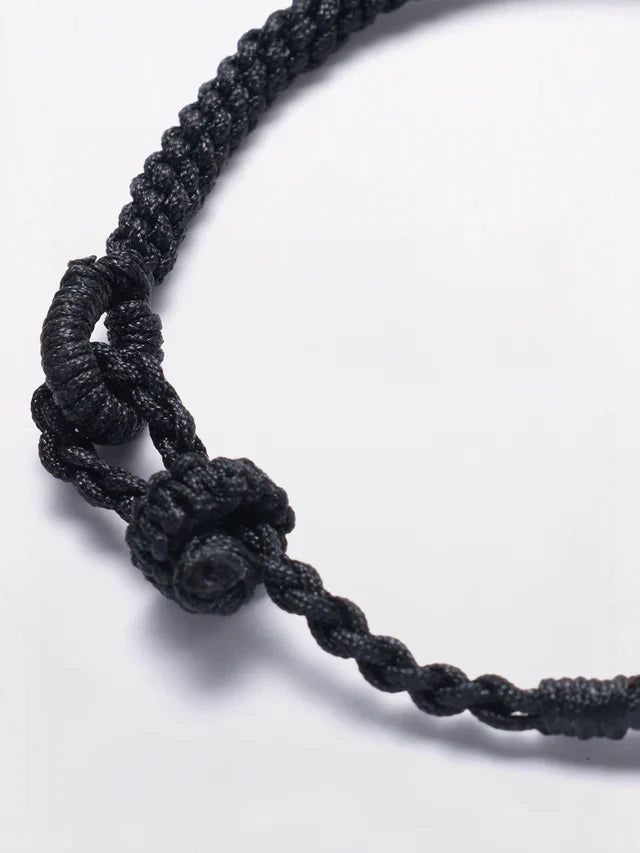Single Line Dzi Bead Bracelet – Blessings of Protection and Spiritual Energy