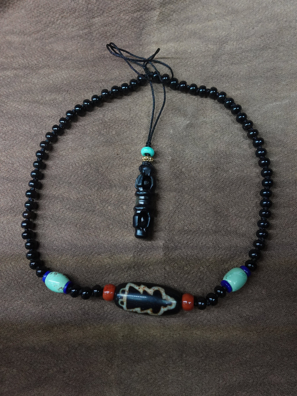 Himalayan Goddess Lotus Double-sided Dzi Bead Necklace