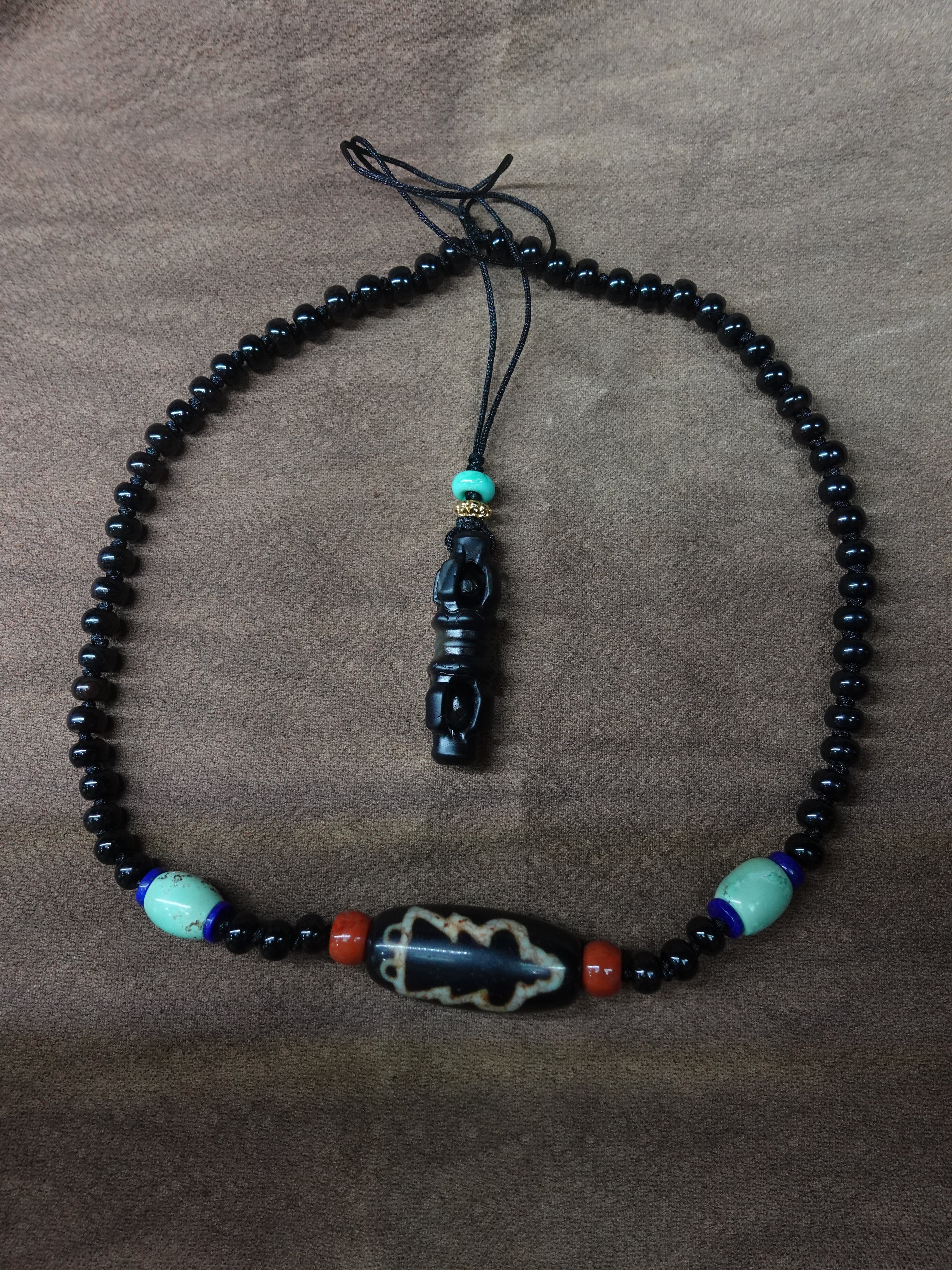 Himalayan Goddess Lotus Double-sided Dzi Bead Necklace