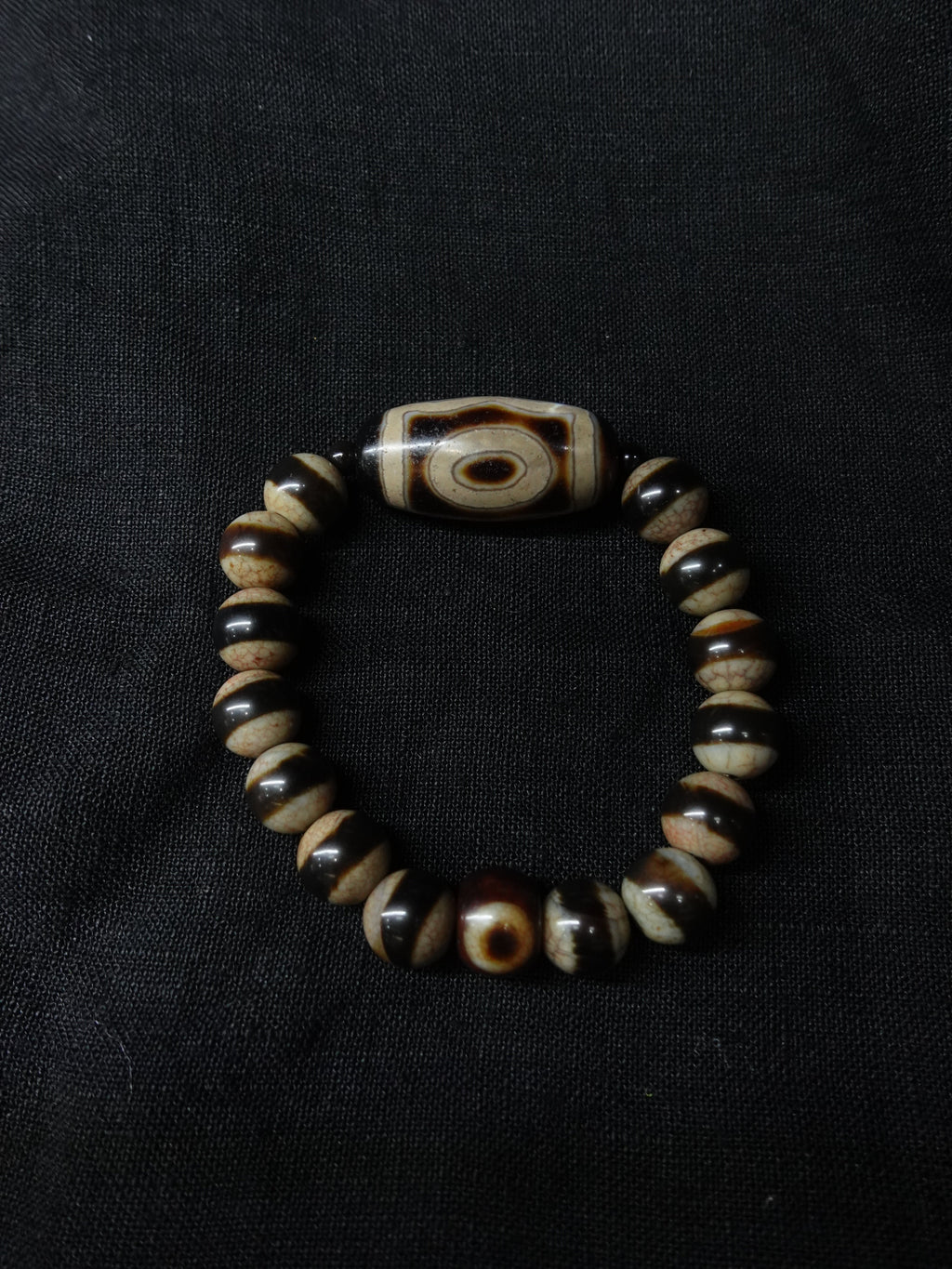 Six-word maxim one eye Dzi bead bracelet