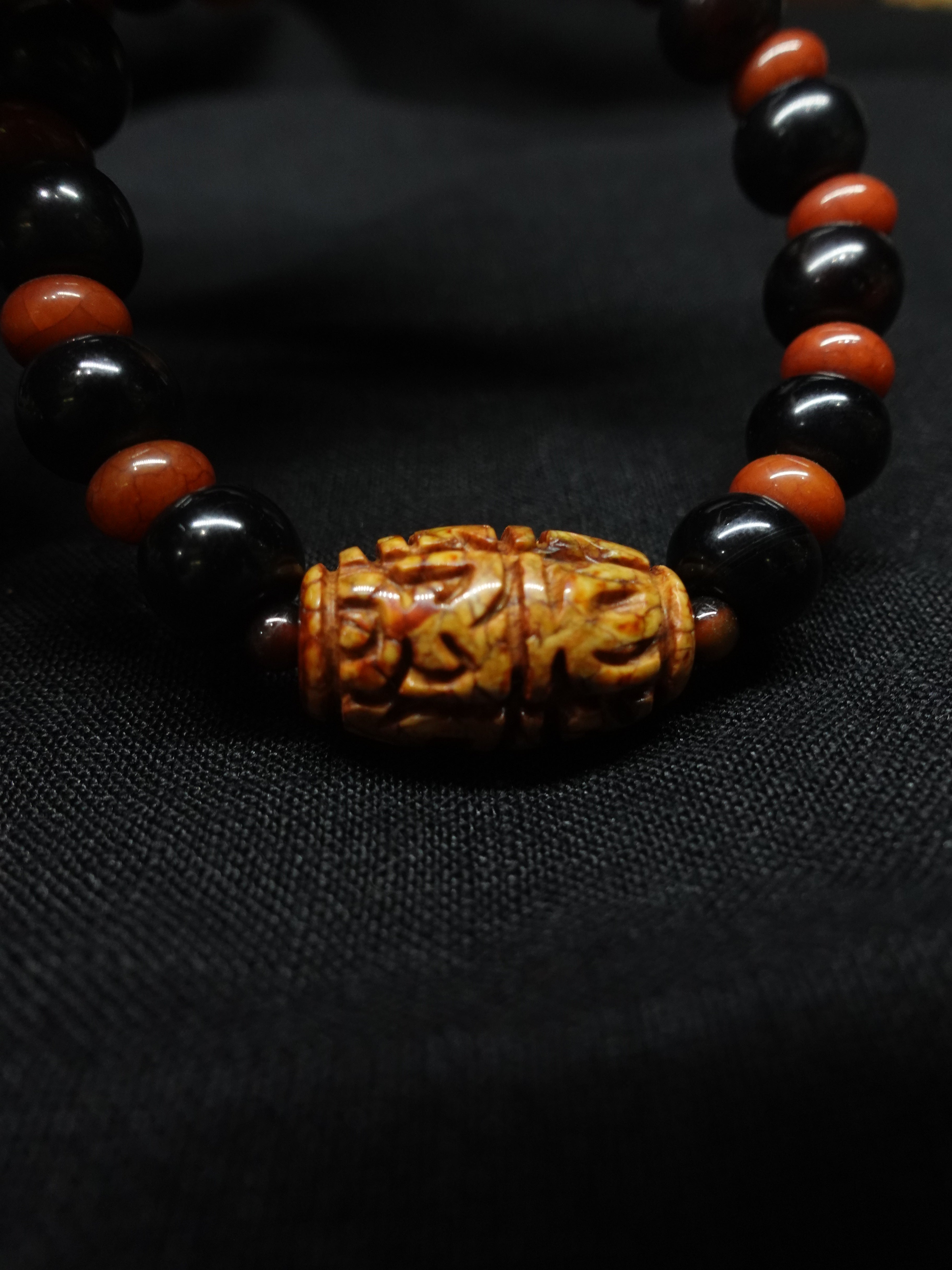 Fired dragon pattern God of Wealth mantra bracelet