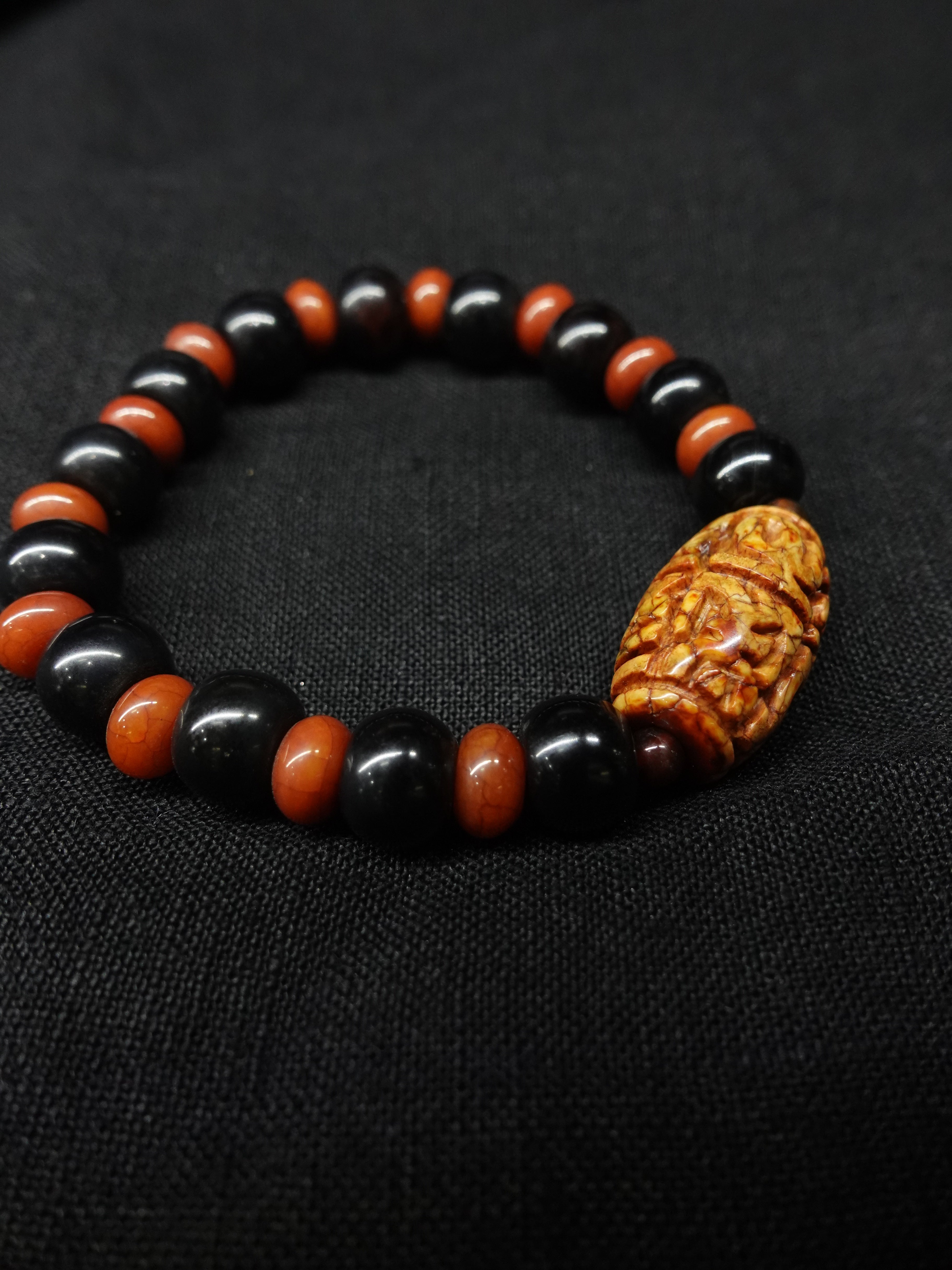 Fired dragon pattern God of Wealth mantra bracelet