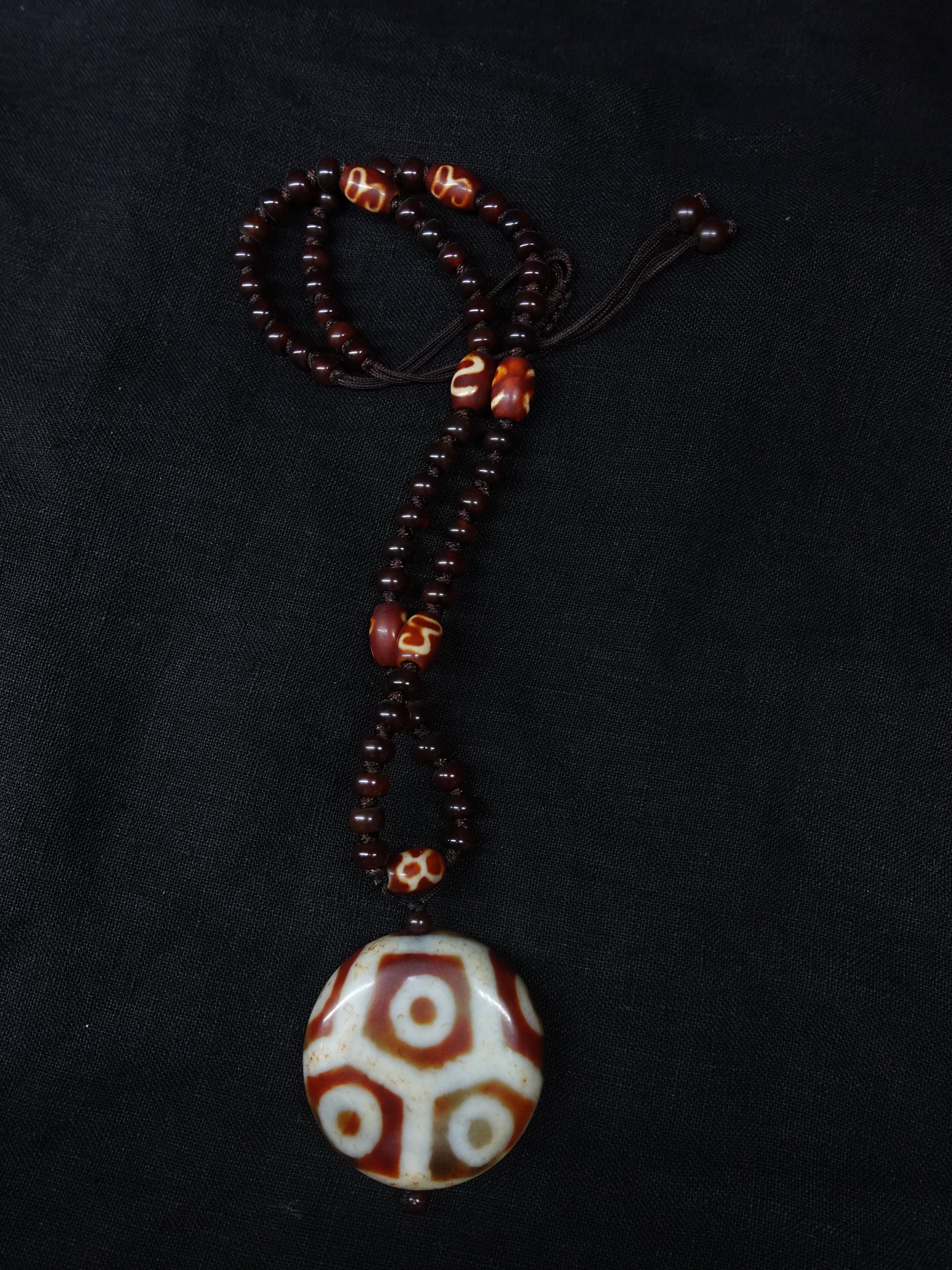 Longevity, Wealth Energy Eight-eyed turtle shell Dzi bead lotus multi-totem necklace