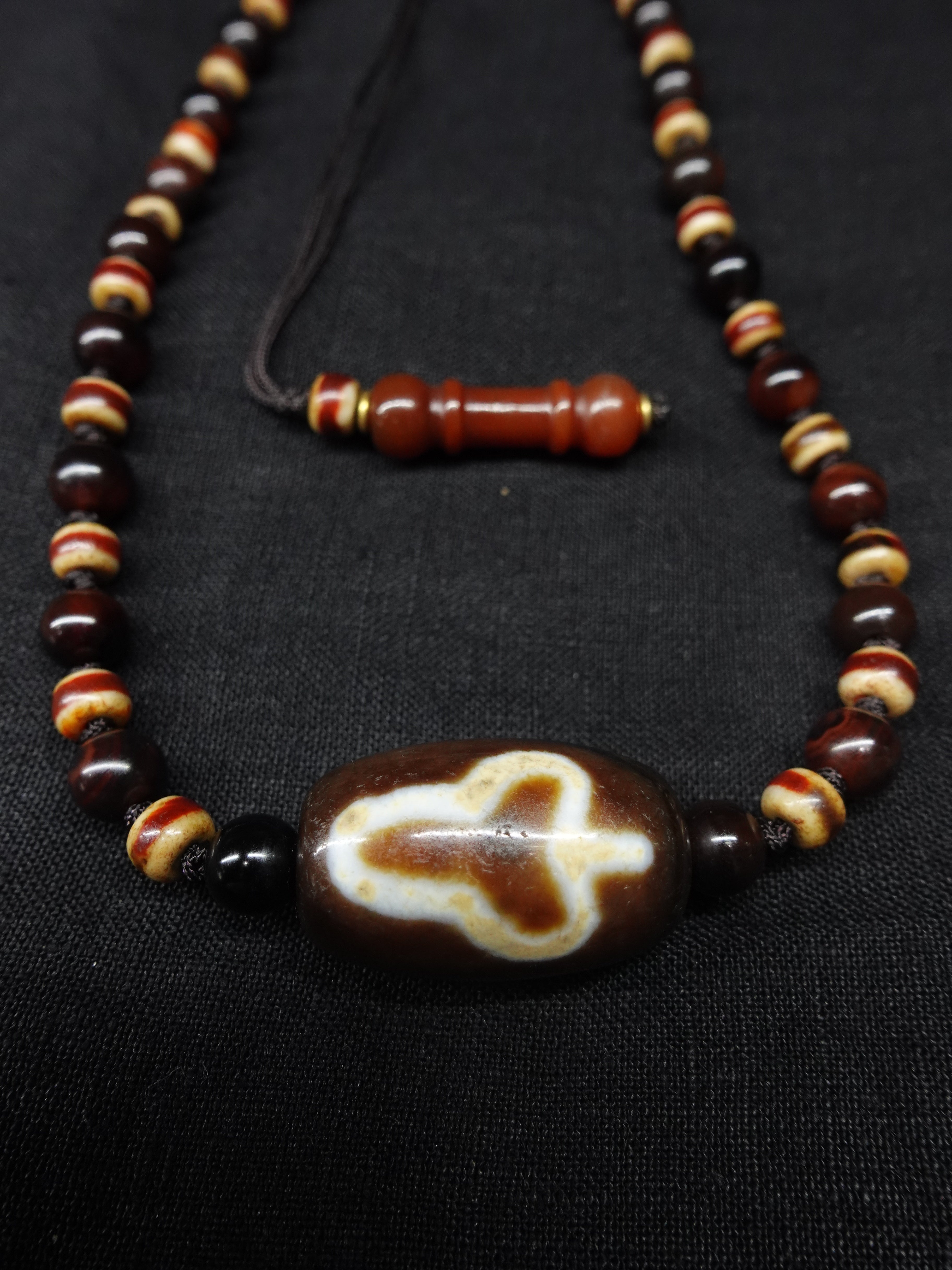 Old Agate Six-Syllable Mantra Bodhi Dzi Bead Necklace