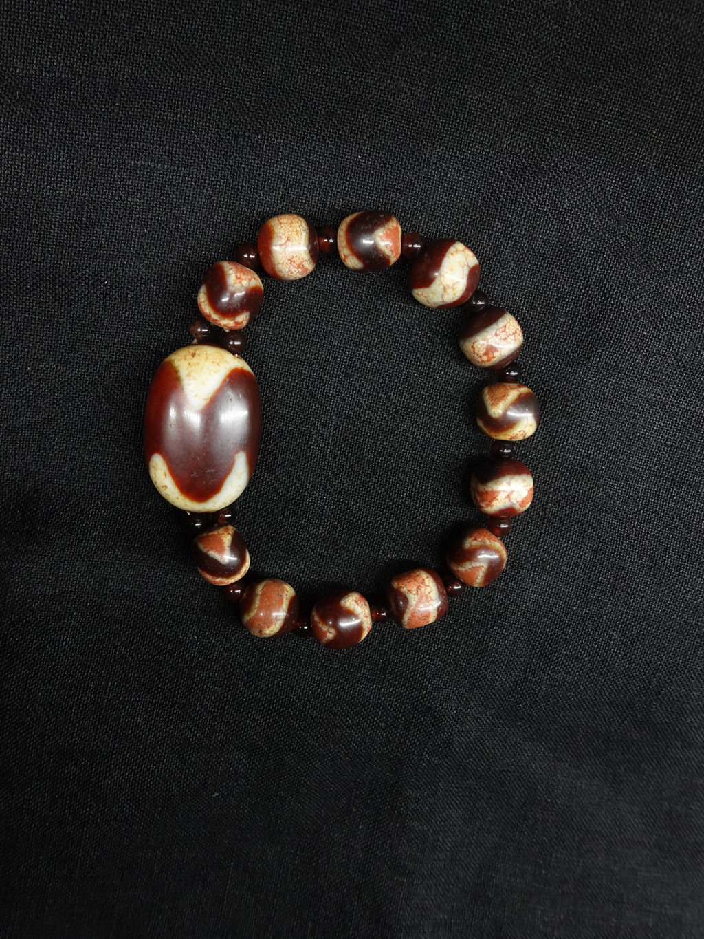 Tiger Tooth Bead Flat Bead Bracelet