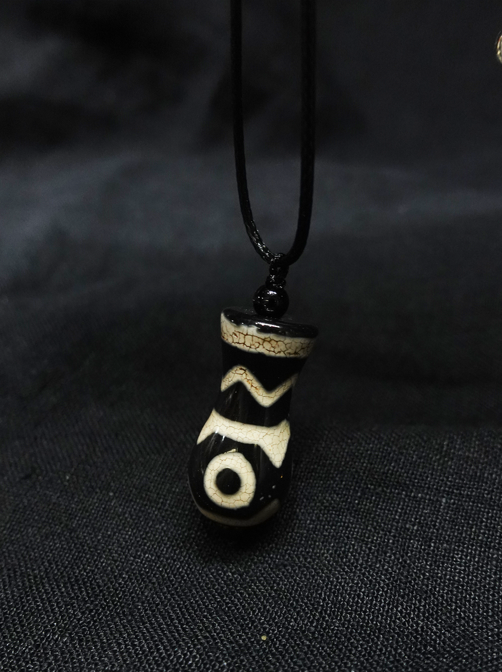 Water Wave Tiger Tooth Pattern Dzi bead Combined Treasure Bottle Necklace for healthy and wealthy