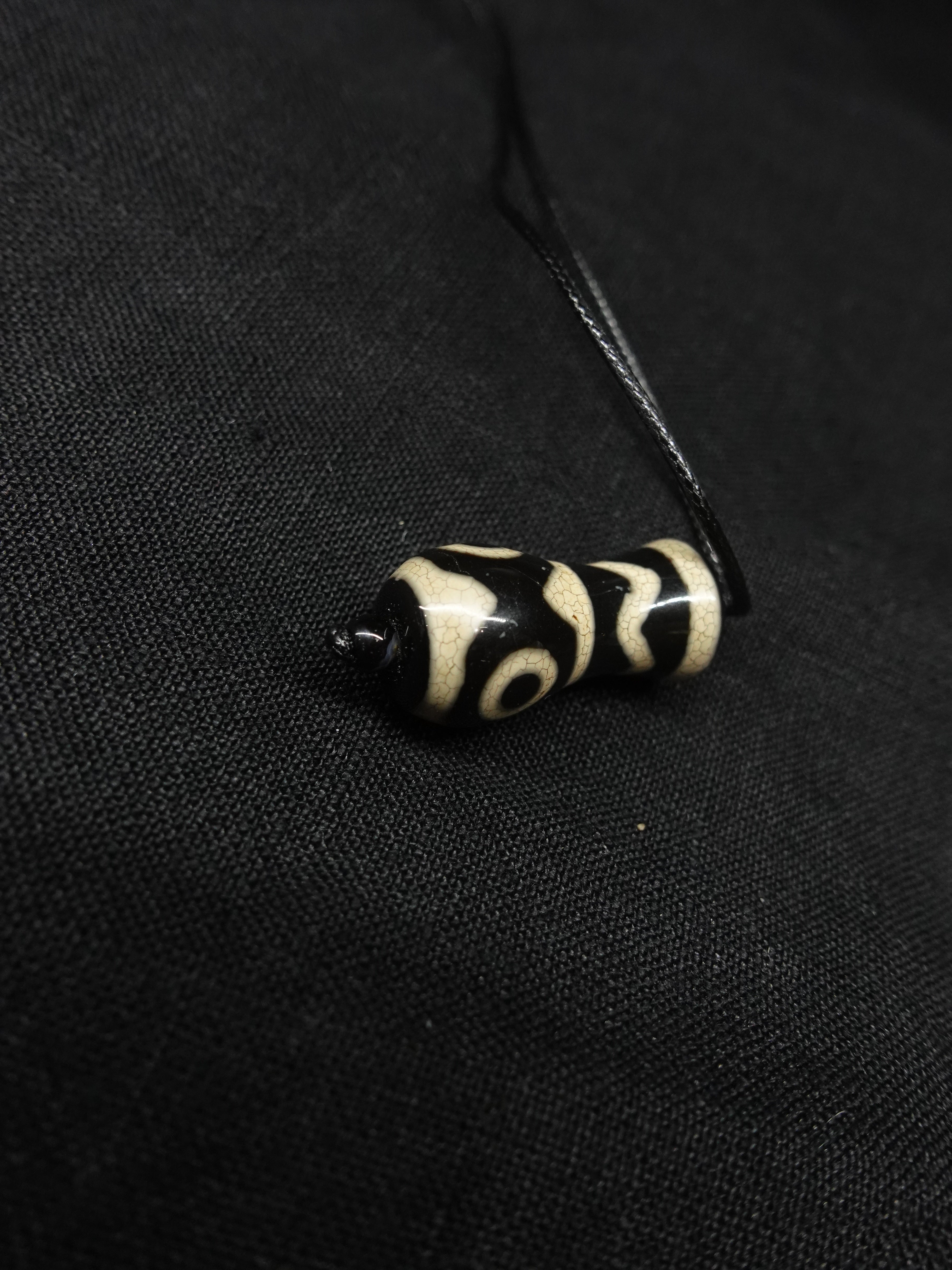 Water Wave Tiger Tooth Pattern Dzi bead Combined Treasure Bottle Necklace for healthy and wealthy