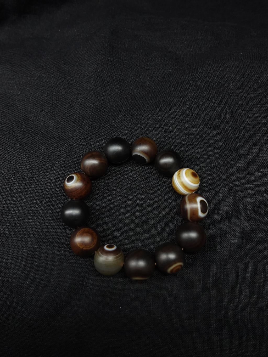 Sacred Eye Dzi bead bracelet