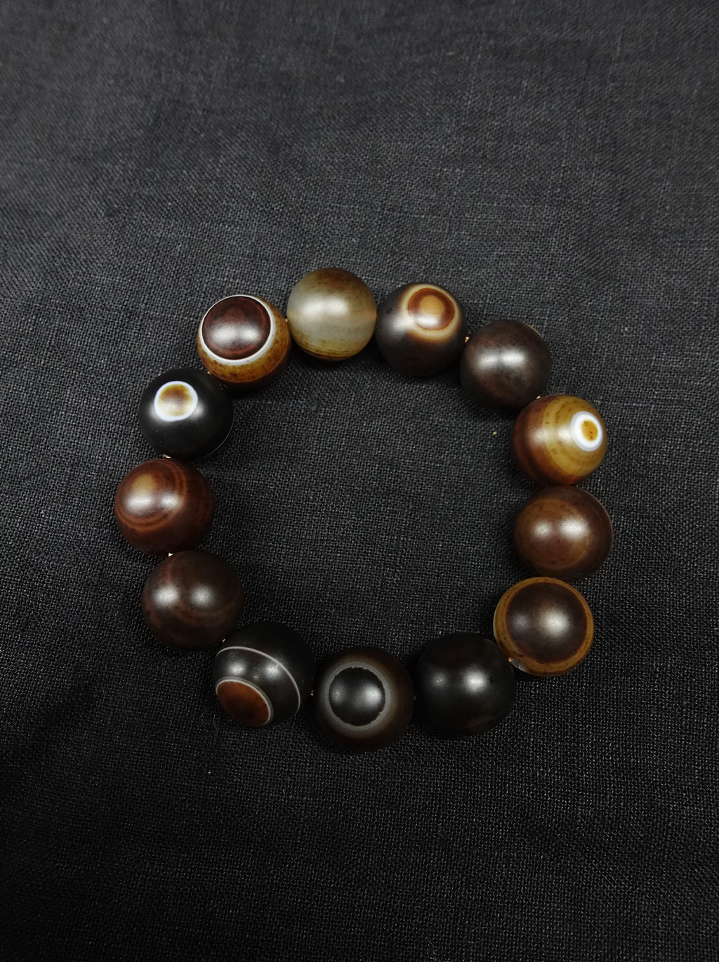 Sacred Eye Dzi bead bracelet
