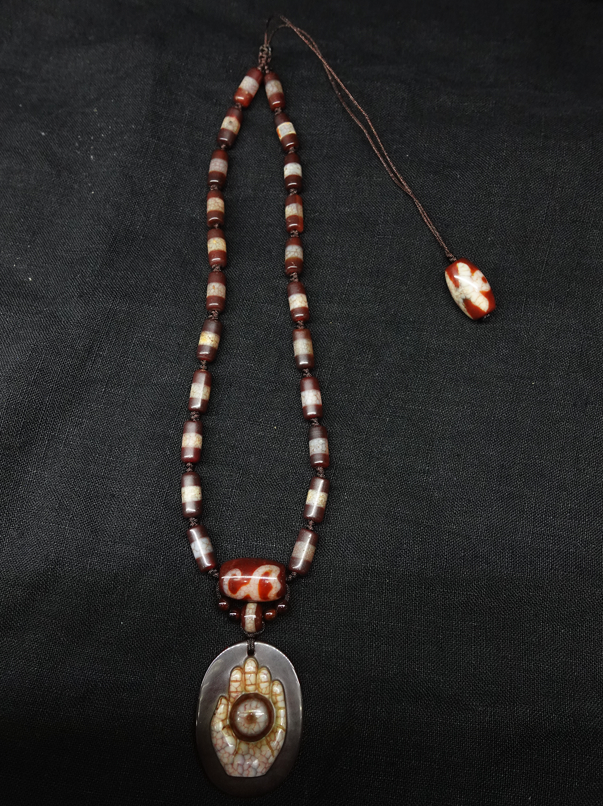 Noble Person Lotus Buddha Hand Seal Dzi bead  Necklace