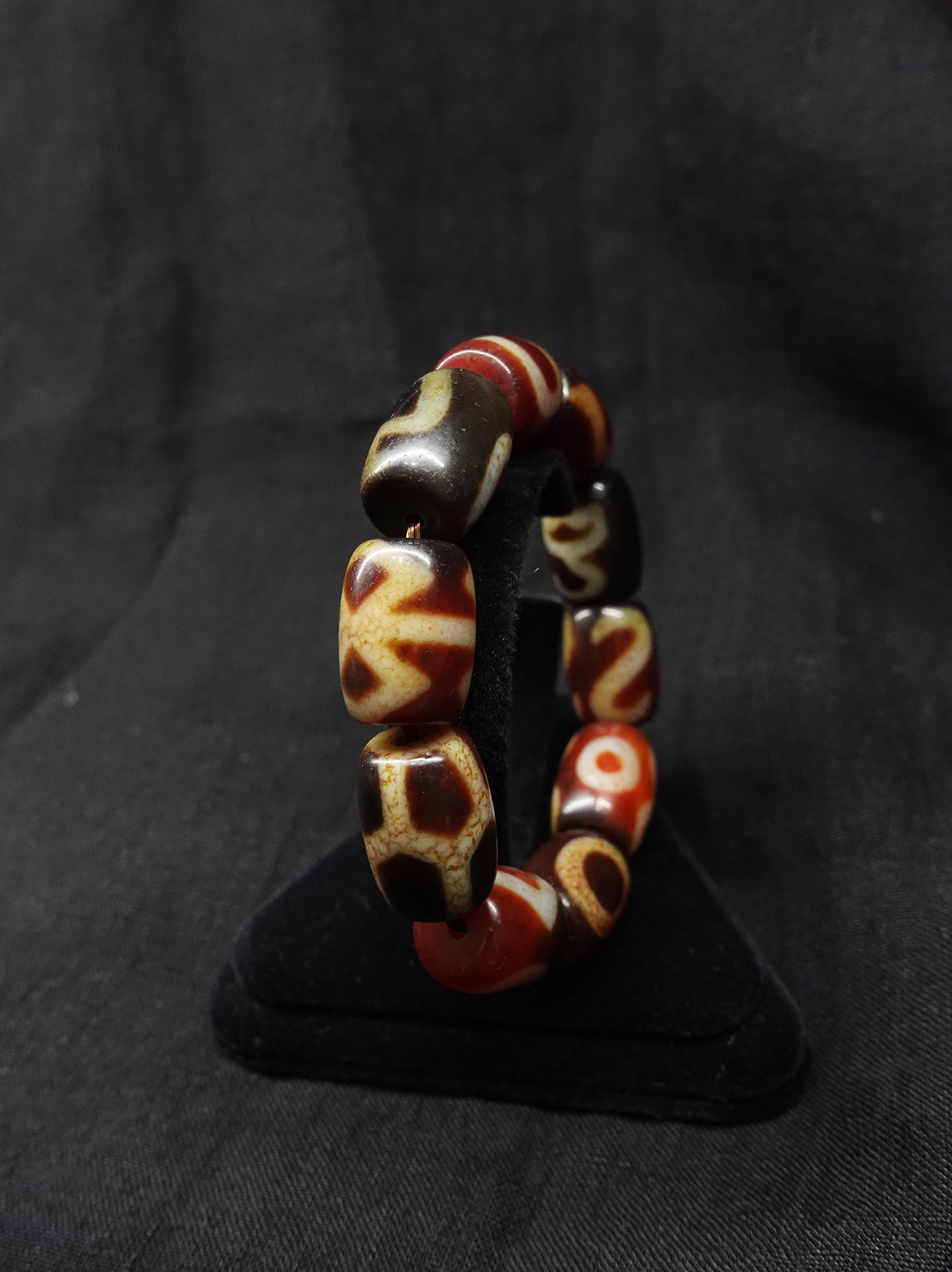 Large Dzi bead Multi-Totem Bracelet for Wealth and Blessing