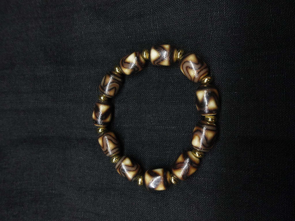 Tiger's Eye Dzi Bead Bracelet for health