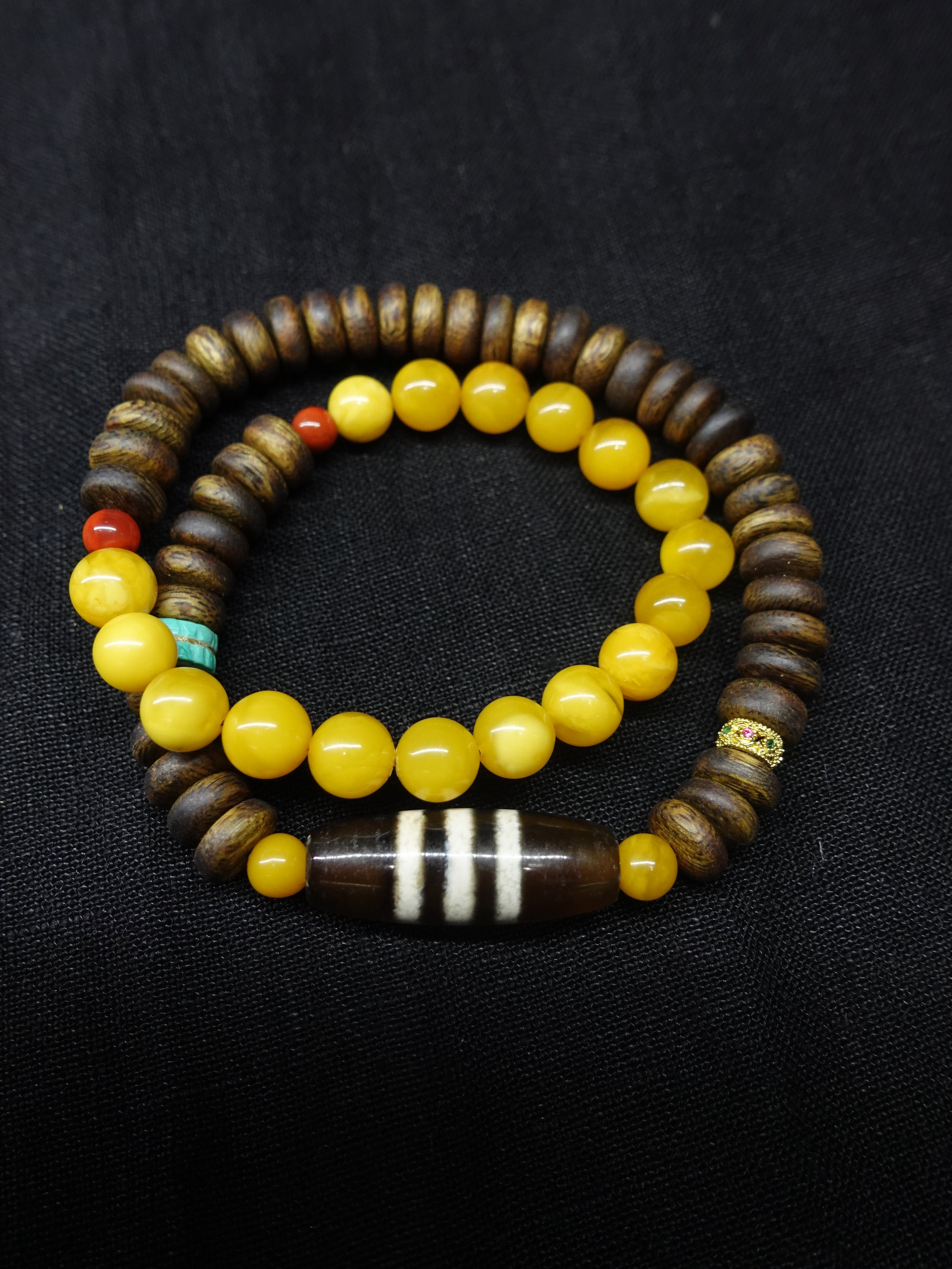 Amber and Agarwood Bracelet