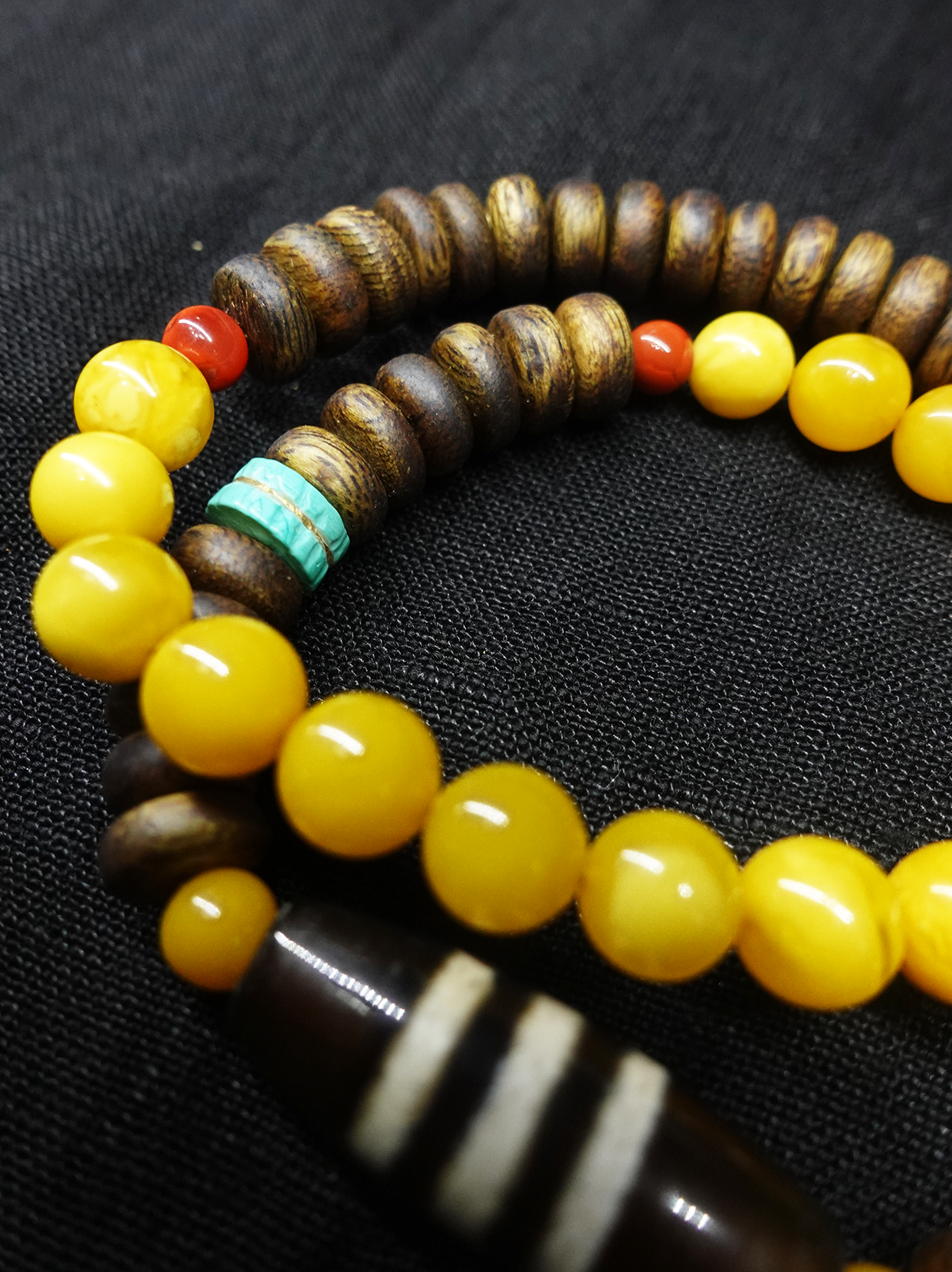 Amber and Agarwood Bracelet