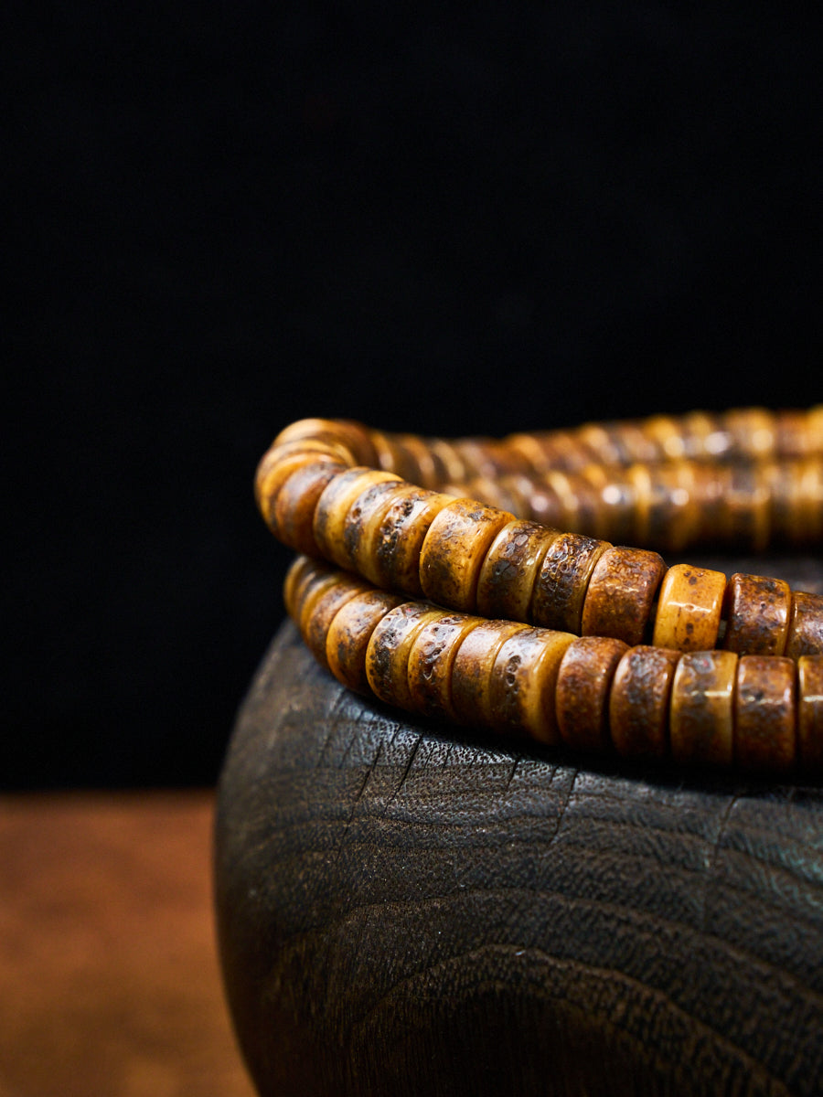 Temple Blessed 108 Skull Bone Disc Beeswax Garuda Tibetan Mala Necklace