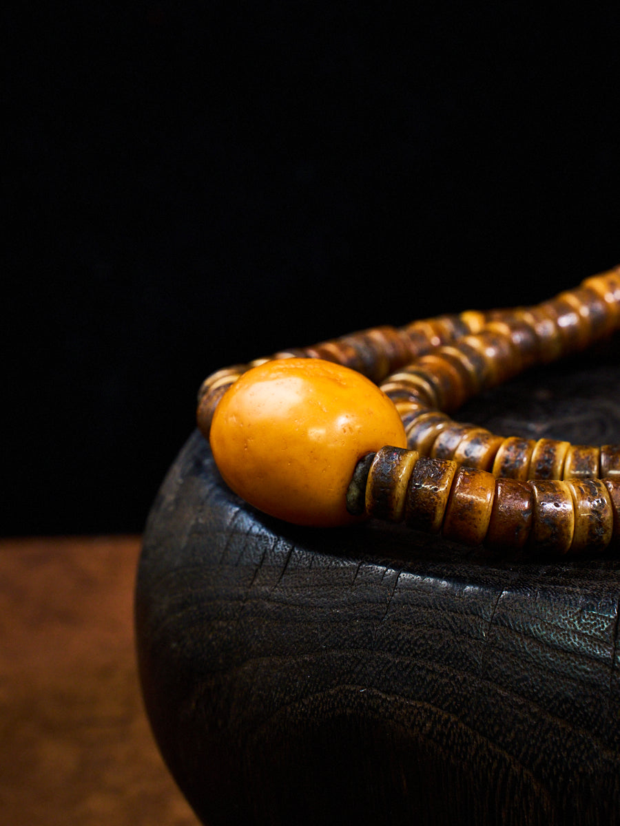 Temple Blessed 108 Skull Bone Disc Beeswax Garuda Tibetan Mala Necklace