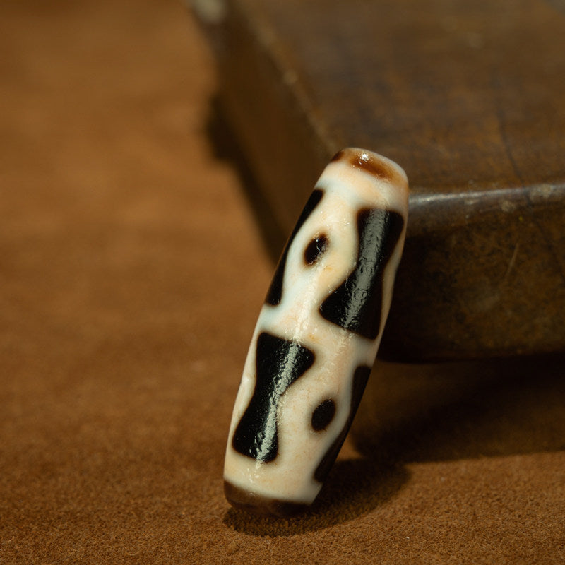 Tibetan Millennium Vajra Six-Eye Dzi Bead with Cinnabar – Rare Totem, Nine-Eye Shale Antique