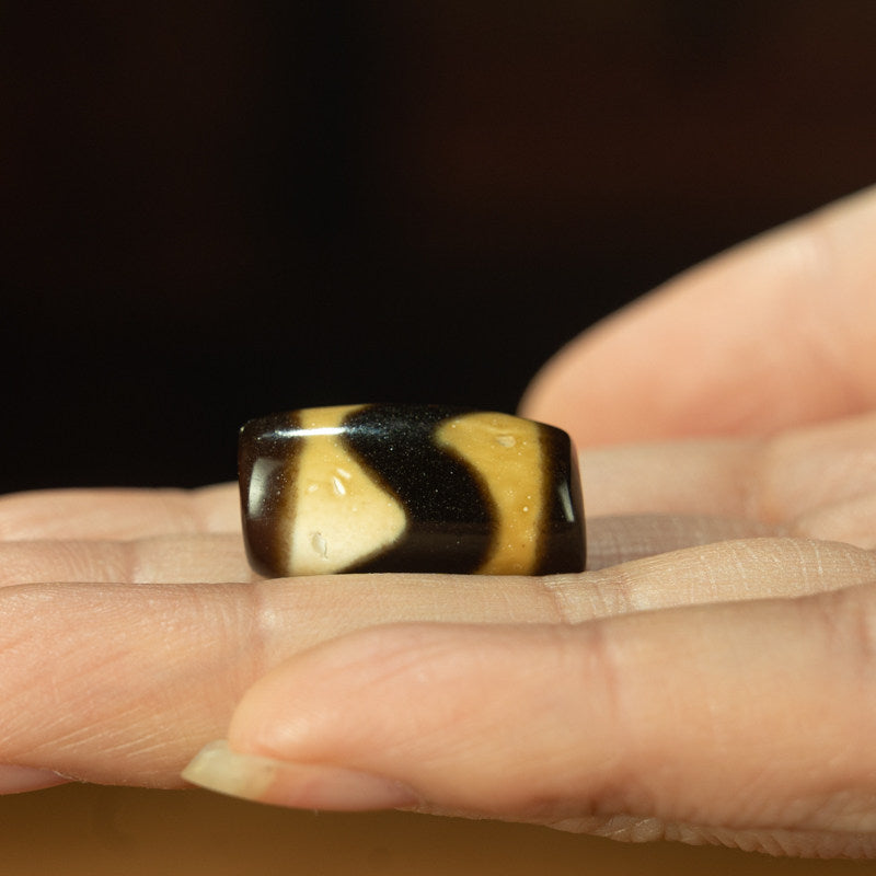 Tibetan Ancient Tiger Tooth Dzi Bead – Grade A Ivory Yellow, Nine-Eye Shale, Perfect Calcification