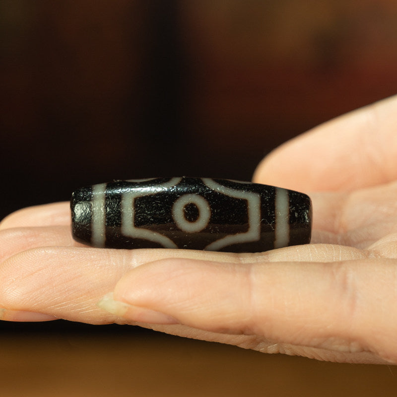 Tibetan Pure Vajra Cross Six-Eye Dzi Bead – Legendary Totem, Perfect Condition, Nine-Eye Shale