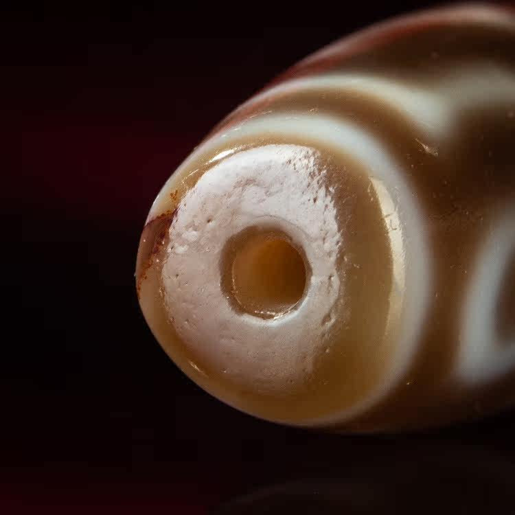 Tibetan Millennium Heaven-Earth Panda Three-Eye Dzi Bead – Dual Wealth Totem, Tender Color, Nine-Eye Shale