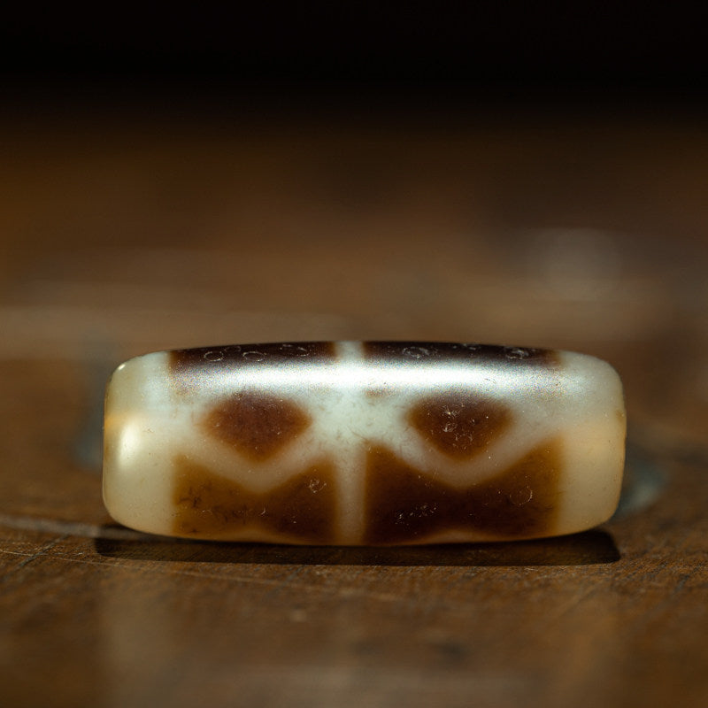 Tibetan Millennium Pure Vajra Diamond Six-Eye Dzi Bead – Tender Color, Highest Totem Grade, Nine-Eye Shale