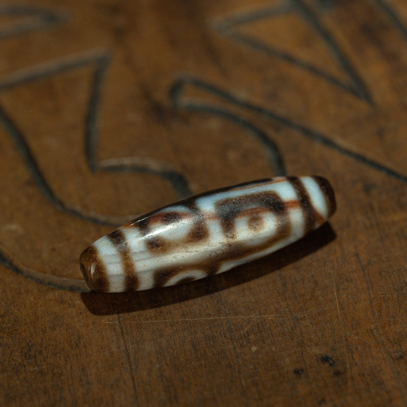 Tibetan Pure Cinnabar Chevron Six-Eye Dzi Bead – Classic Origin Totem, Nine-Eye Shale