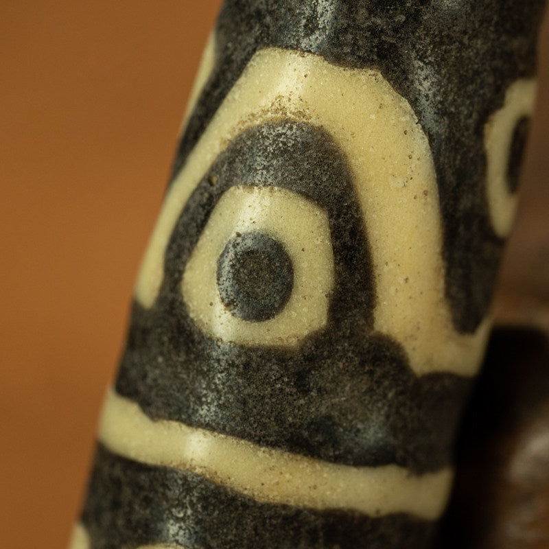 Qing Dynasty Tibetan Upper Tantric College Eight-Eye Dzi Bead – Gyütö Monastery Ritual Glass Bead