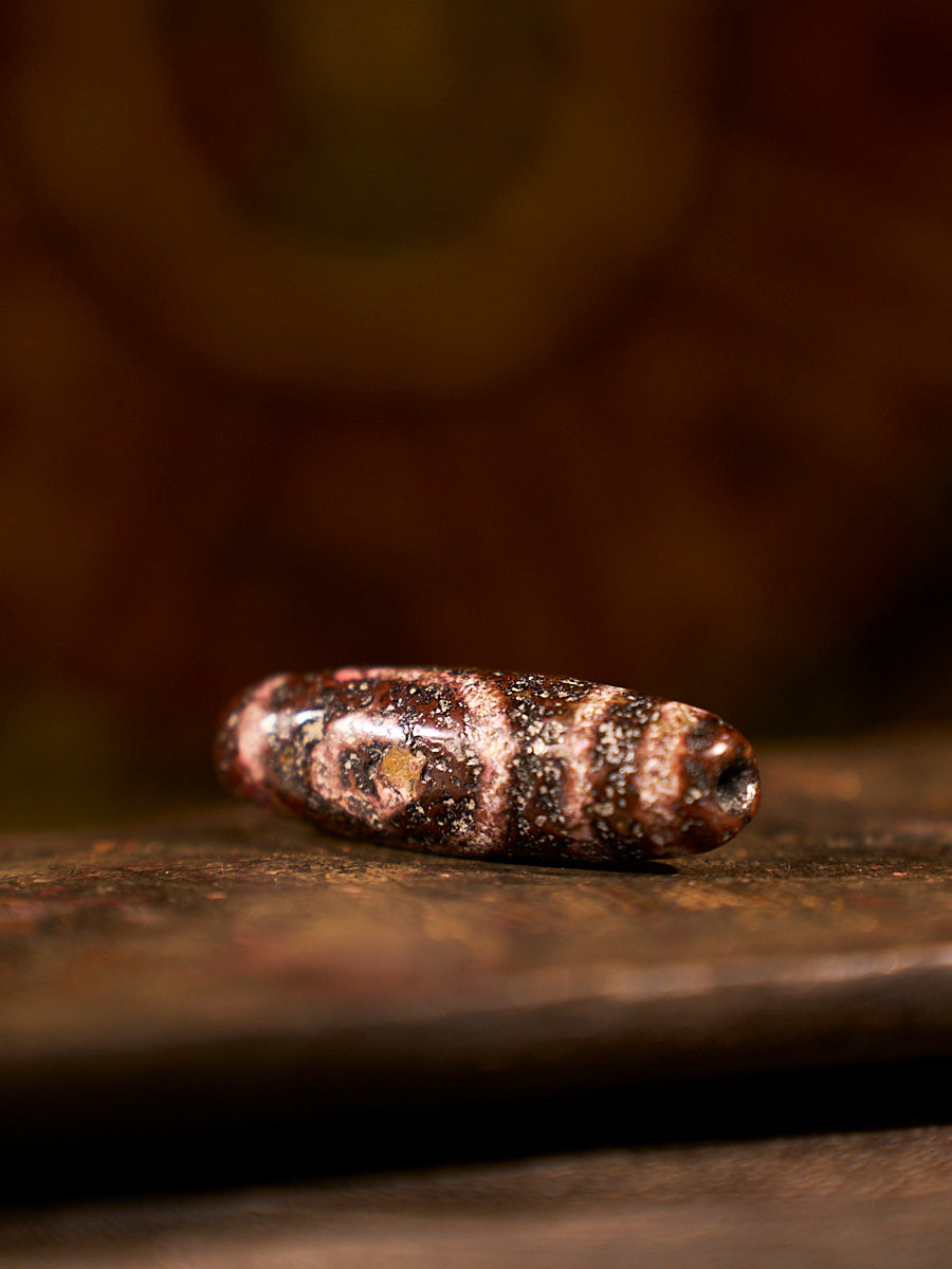 Tibetan Zhangzhung Era Two-Eyed Wish-Fulfilling Agate Dzi Bead