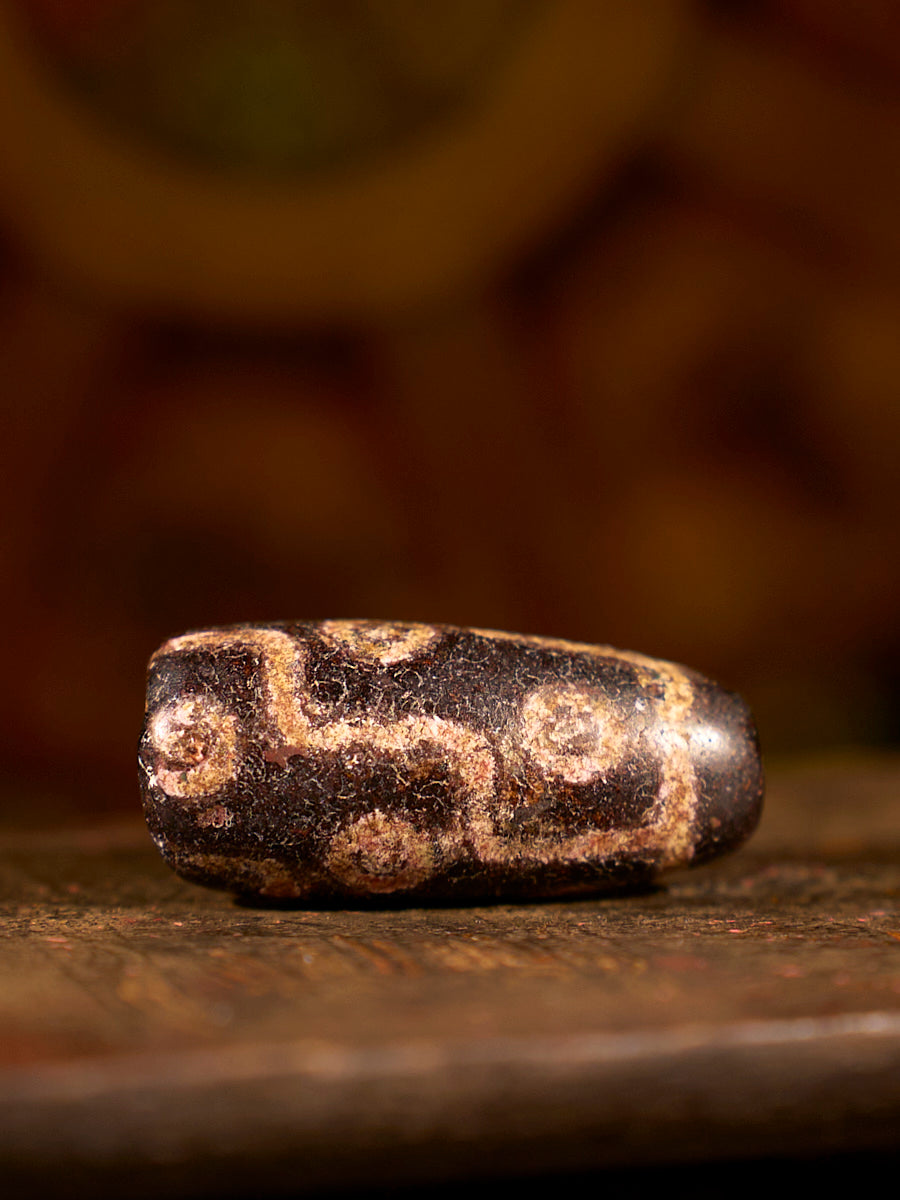 Zhangzhung Era Millennial Broken Nine-Eyed Agate Dzi Bead