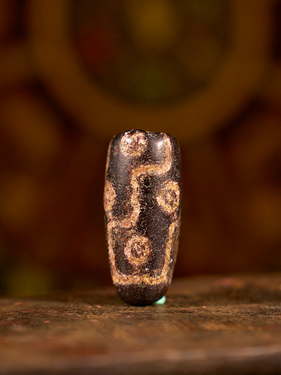 Zhangzhung Era Millennial Broken Nine-Eyed Agate Dzi Bead