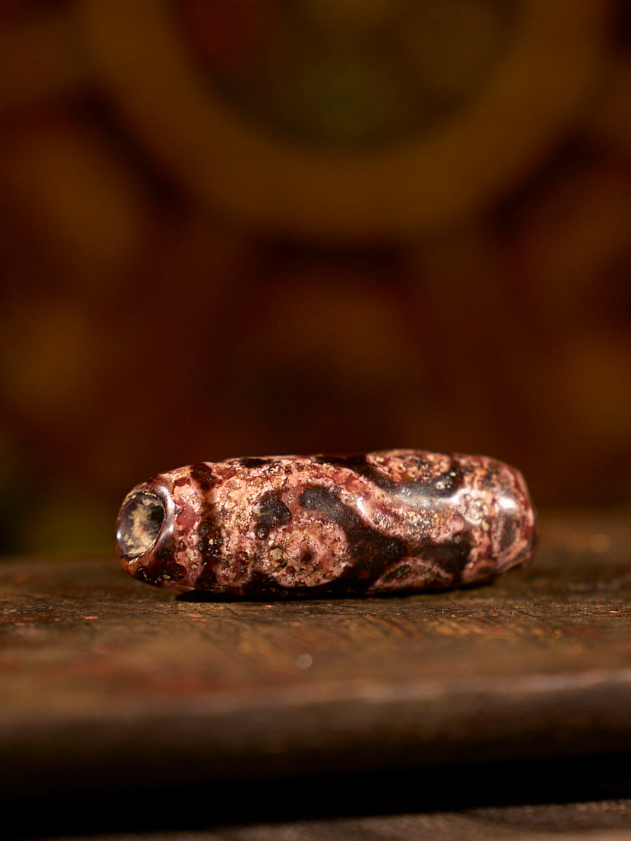 Zhangzhung Era Tibetan Bodhi Peace Four-Eyed Dzi Bead