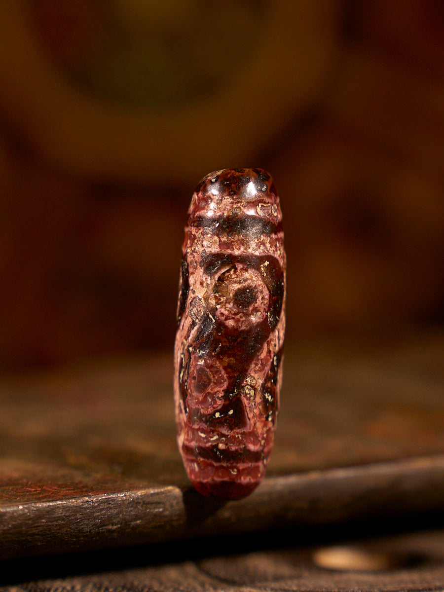 Zhangzhung Era Tibetan Bodhi Peace Four-Eyed Dzi Bead